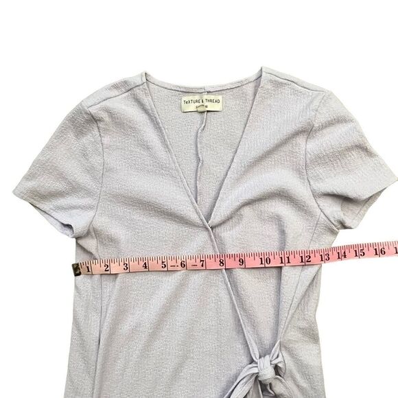 Texture and Thread Short Sleeve Side Tie Dress - Picture 5 of 11
